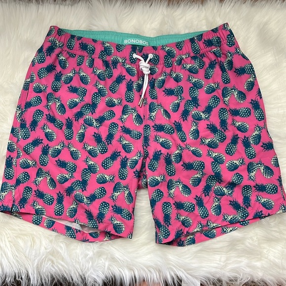 Bonobos Other - NWOT Bonobos Swim Trunks Pineapples Size L